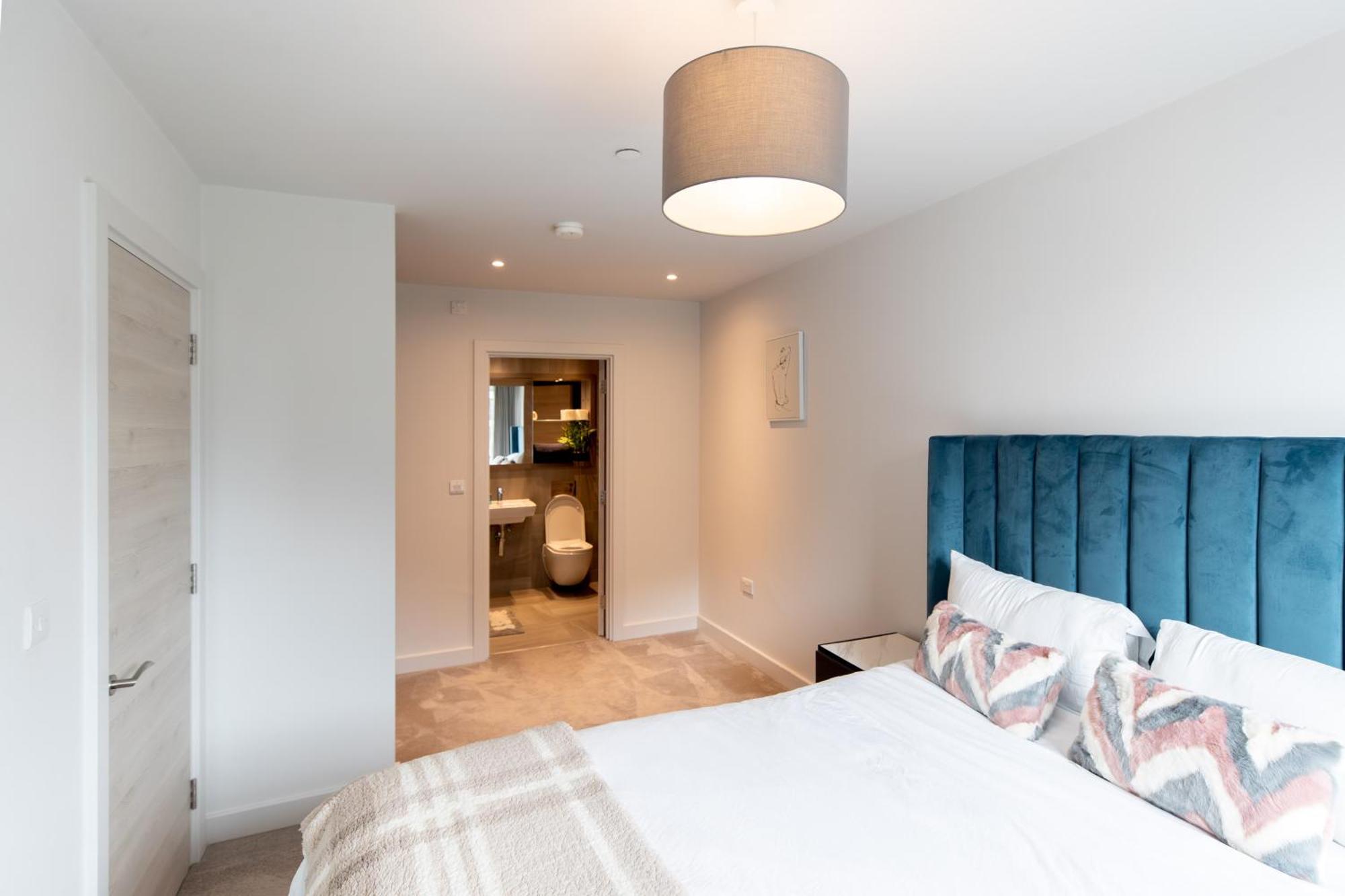 Modern 2 Bedroom City Centre Apartment W Balcony Manchester Exterior photo